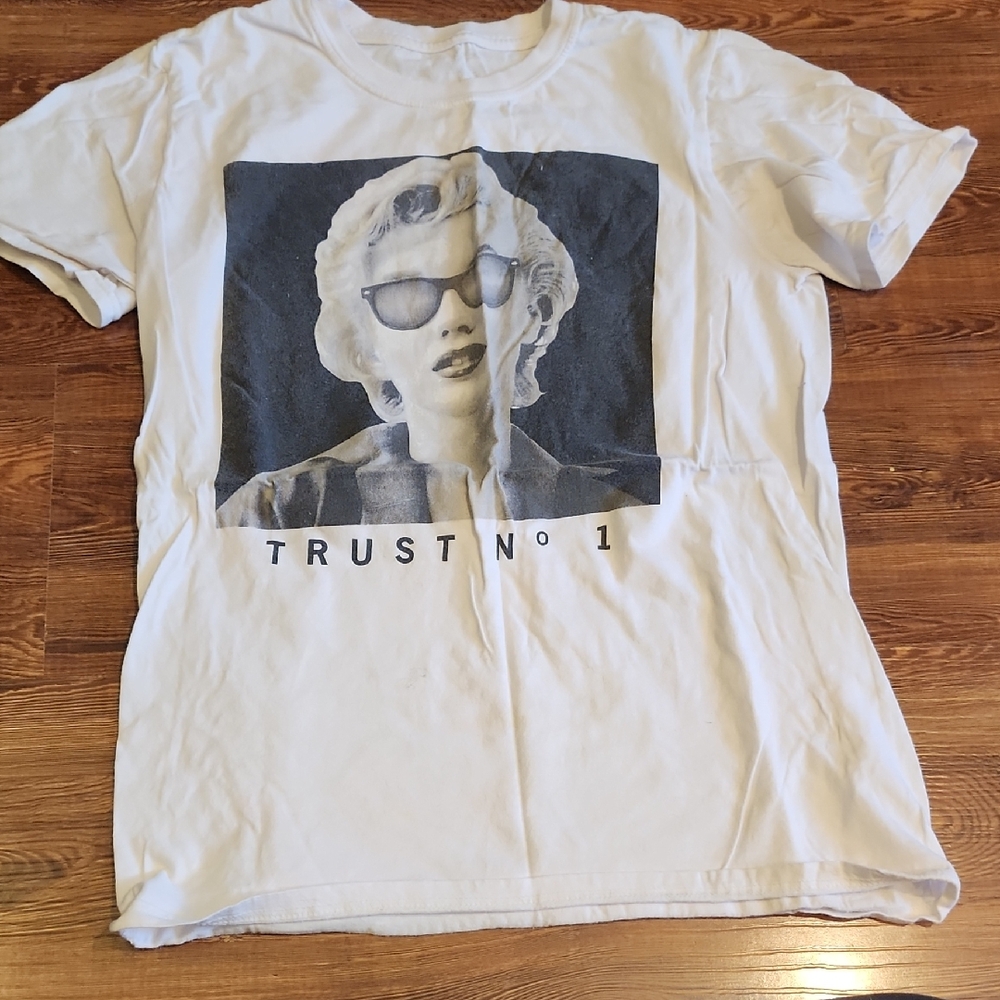 Classic White T-Shirt With MARILYN MONROE